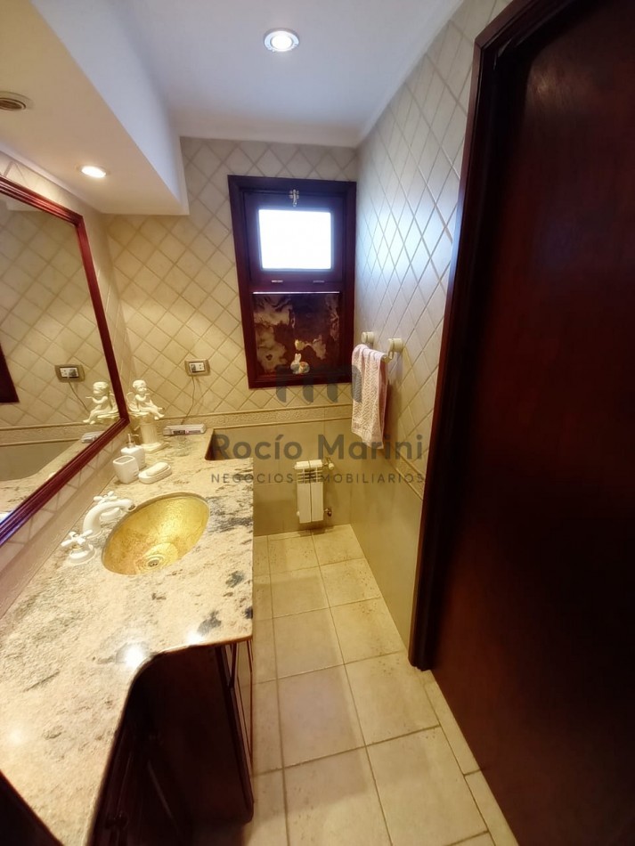 VALERIA DEL MAR - VENTA Importante Casa