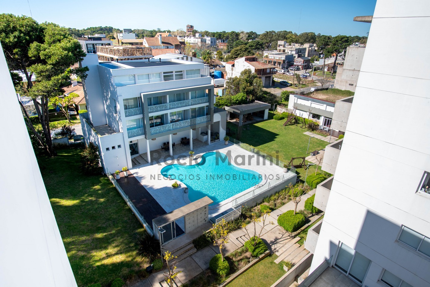 PINAMAR- Venta 2 ambientes centrico